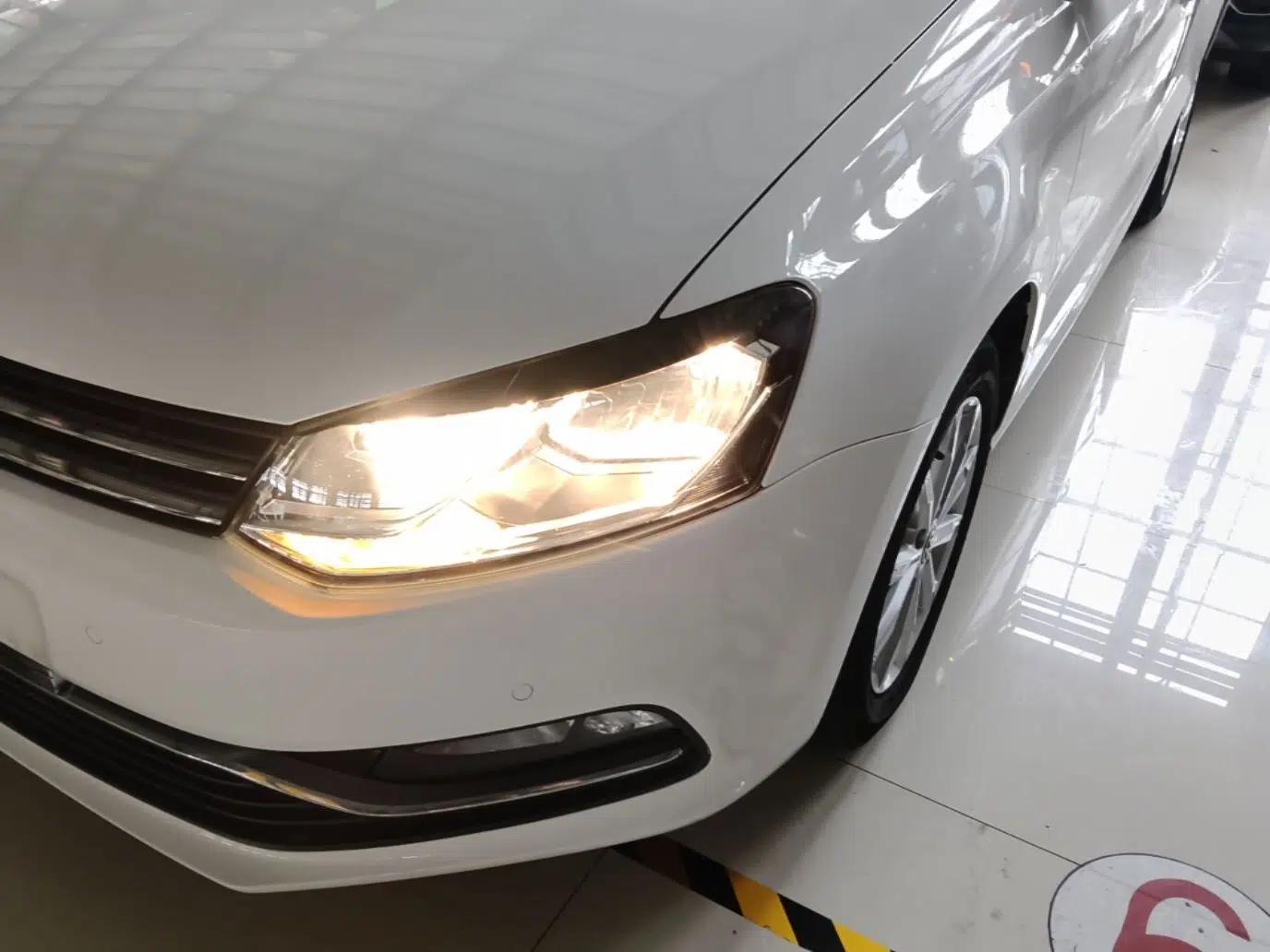 Volkswagen Polo 2016 1.6L Automatic Luxury Model — миниатюра 8