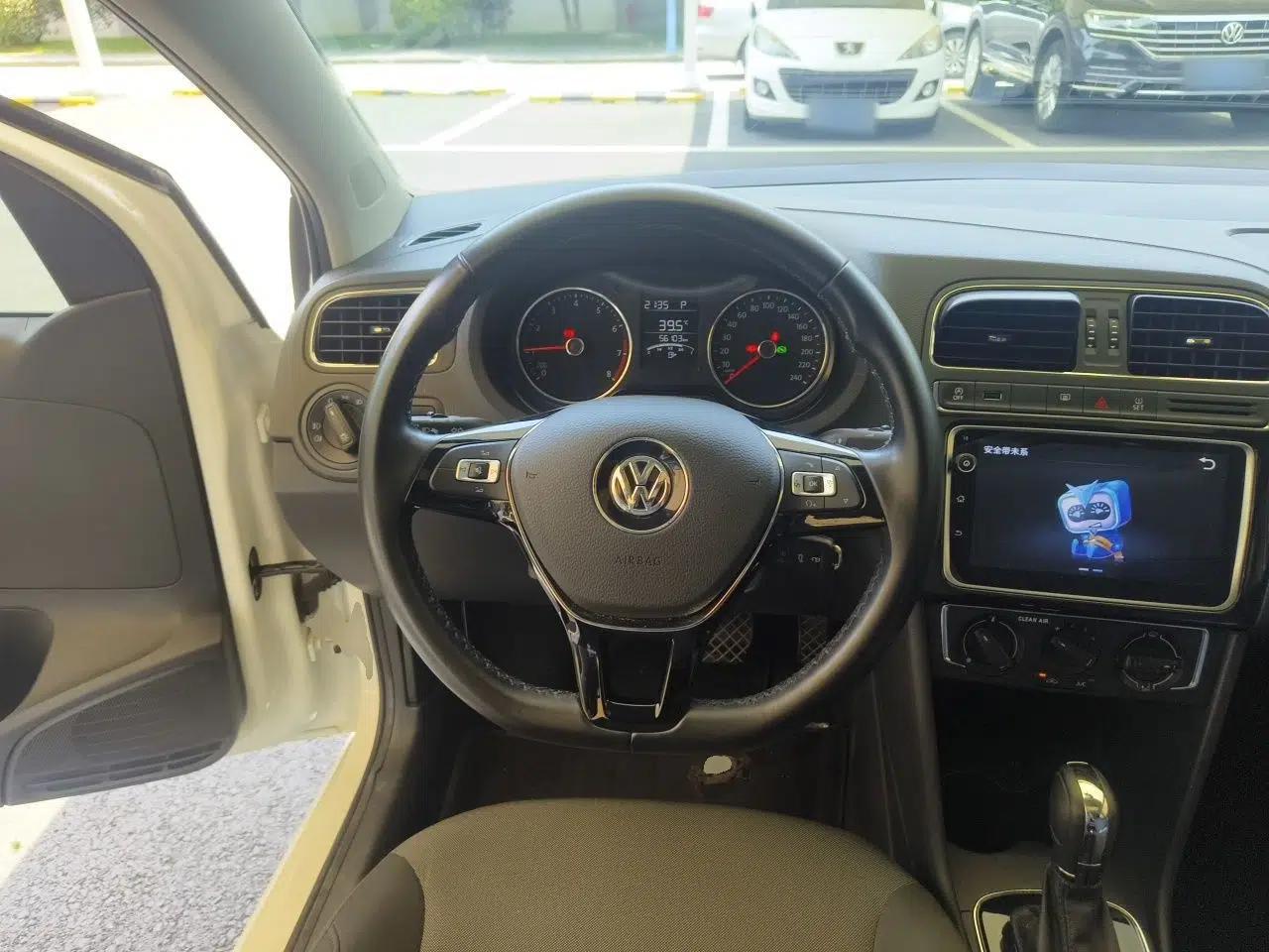 Volkswagen Polo 2018 1.5L Automatic Enjoyment Model — миниатюра 7