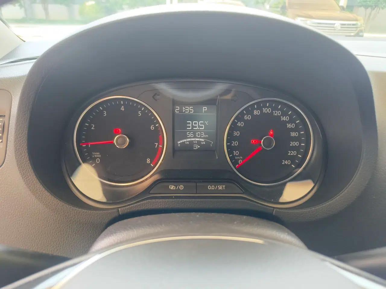 Volkswagen Polo 2018 1.5L Automatic Enjoyment Model — миниатюра 8