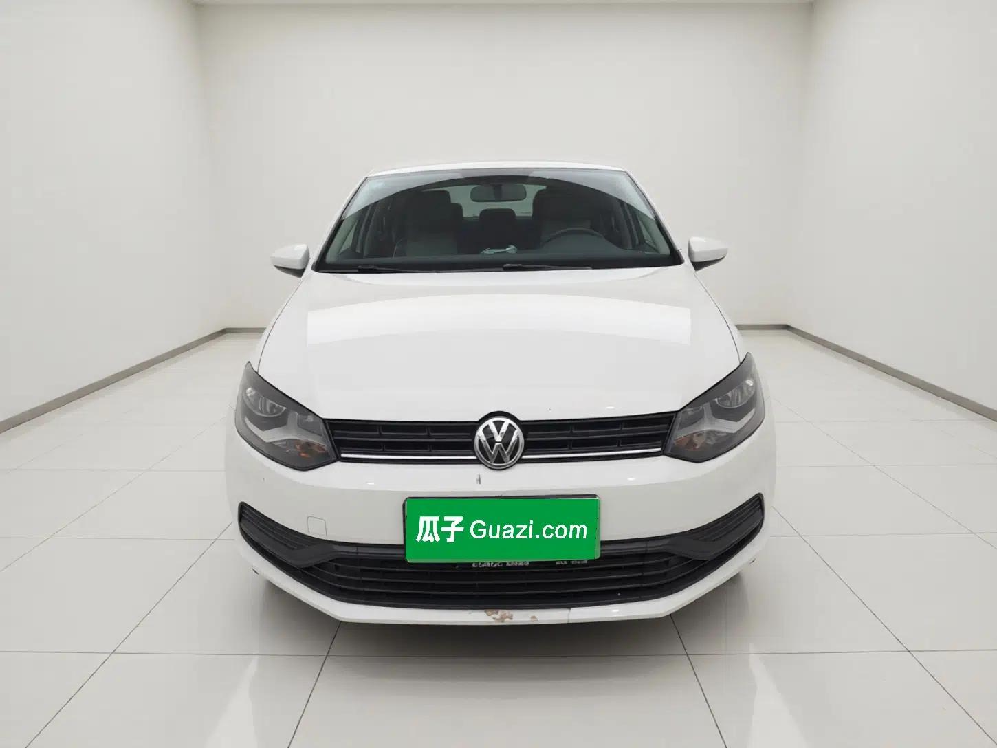 Volkswagen Polo 2016 1.4L Automatic Trendy Model — миниатюра 2
