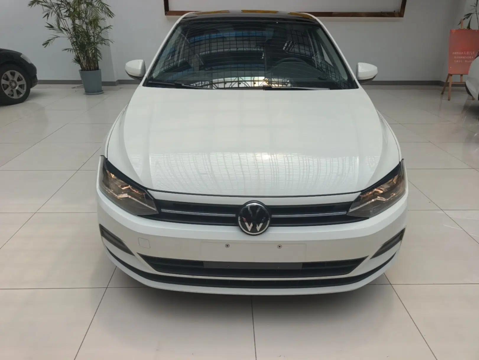 Volkswagen Polo 2021 Plus 1.5L Automatic Colorful Tech Edition — миниатюра 2