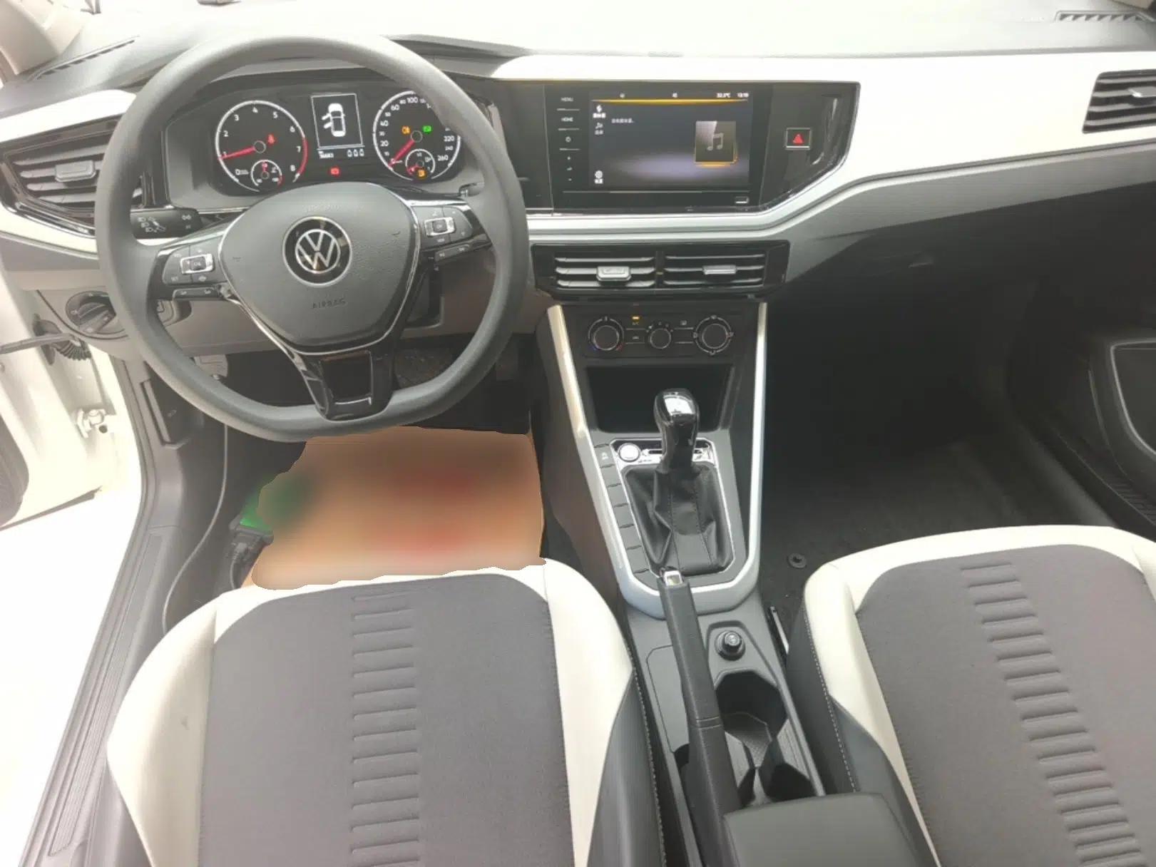 Volkswagen Polo 2021 Plus 1.5L Automatic Colorful Tech Edition — миниатюра 12
