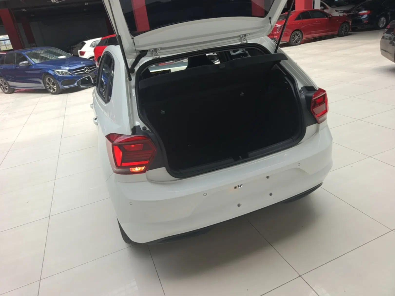 Volkswagen Polo 2021 Plus 1.5L Automatic Colorful Tech Edition — миниатюра 4