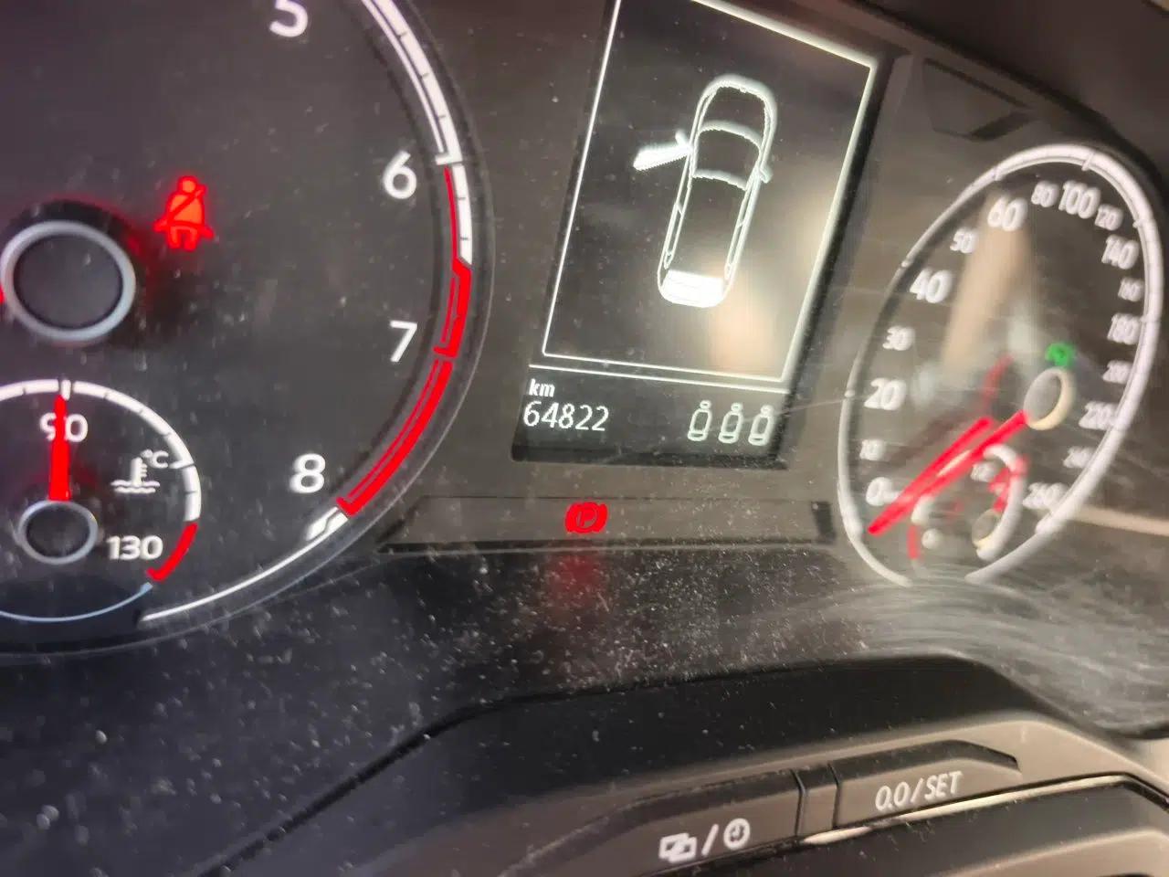 Volkswagen Polo 2019 Plus 1.5L Automatic Panoramic Enjoyment Edition — миниатюра 12