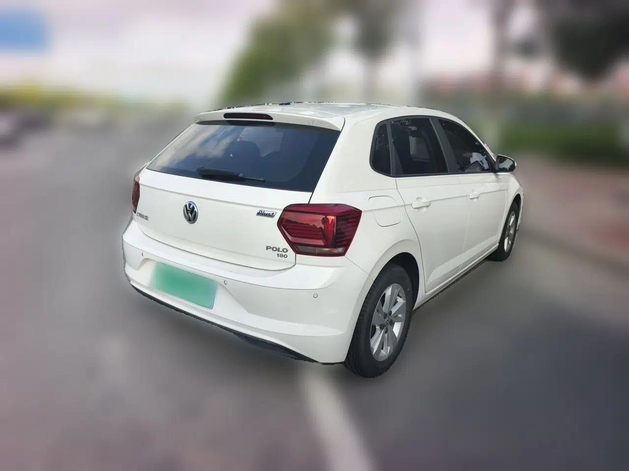 Volkswagen Polo 2019 Plus 1.5L Automatic Panoramic Enjoyment Edition — миниатюра 6