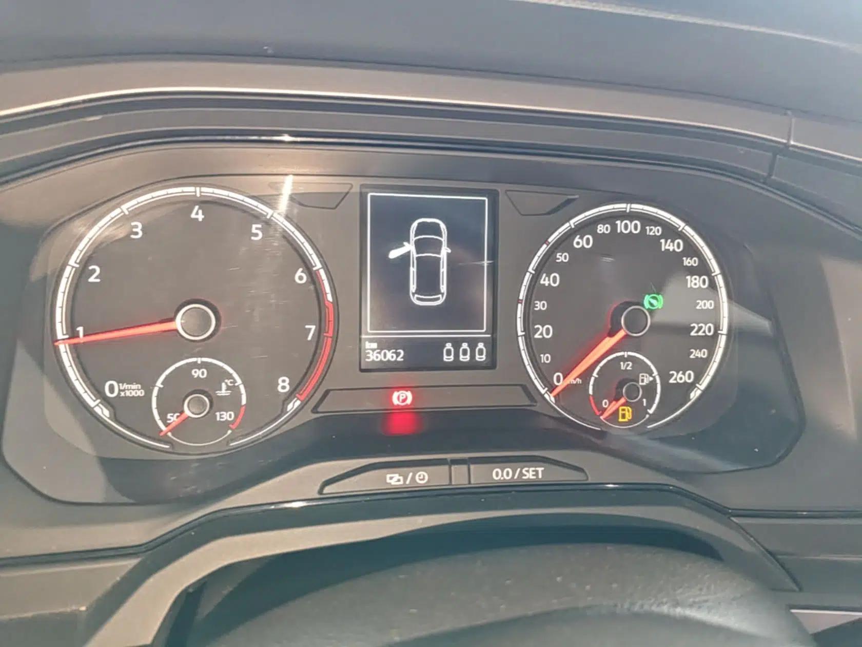 Volkswagen Polo 2019 Plus 1.5L Automatic Panoramic Enjoyment Edition — миниатюра 14