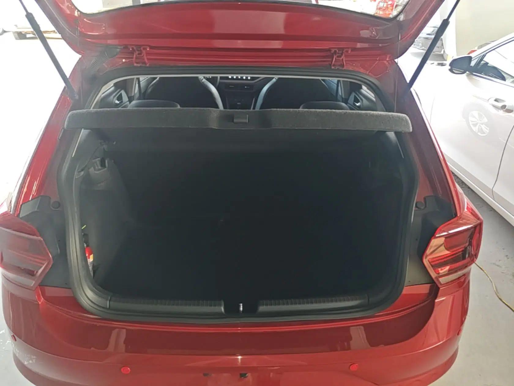 Volkswagen Polo 2019 Plus 1.5L Automatic Panoramic Enjoyment Edition — миниатюра 22