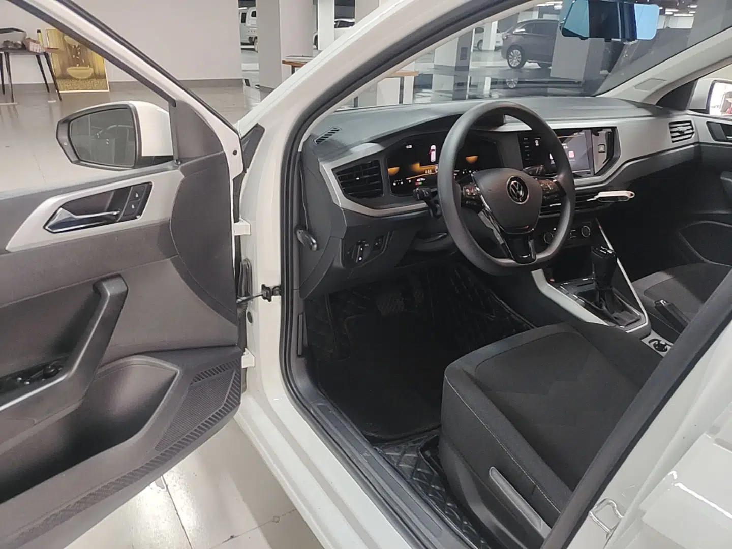 Volkswagen Polo 2023 Plus 1.5L Automatic Enjoy-the-Moment Edition — миниатюра 18
