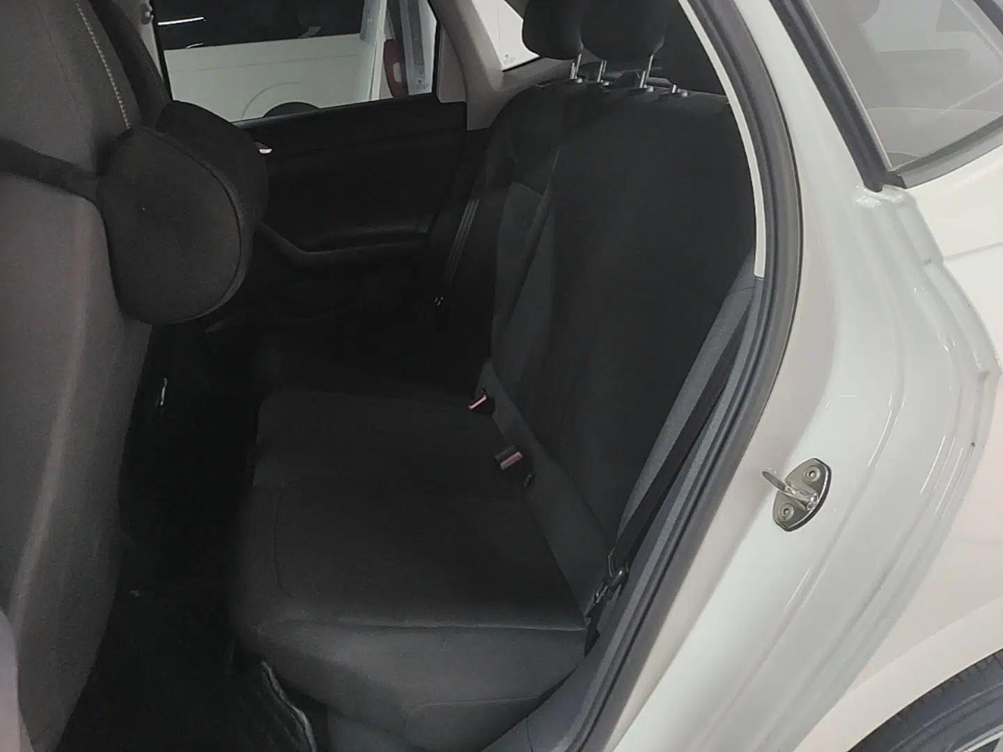 Volkswagen Polo 2023 Plus 1.5L Automatic Enjoy-the-Moment Edition — миниатюра 20