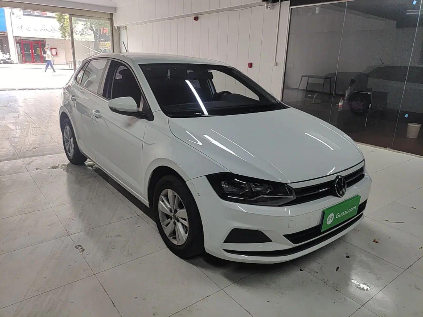 Volkswagen Polo 2023 Plus 1.5L Automatic Enjoy-the-Moment Edition — миниатюра 3