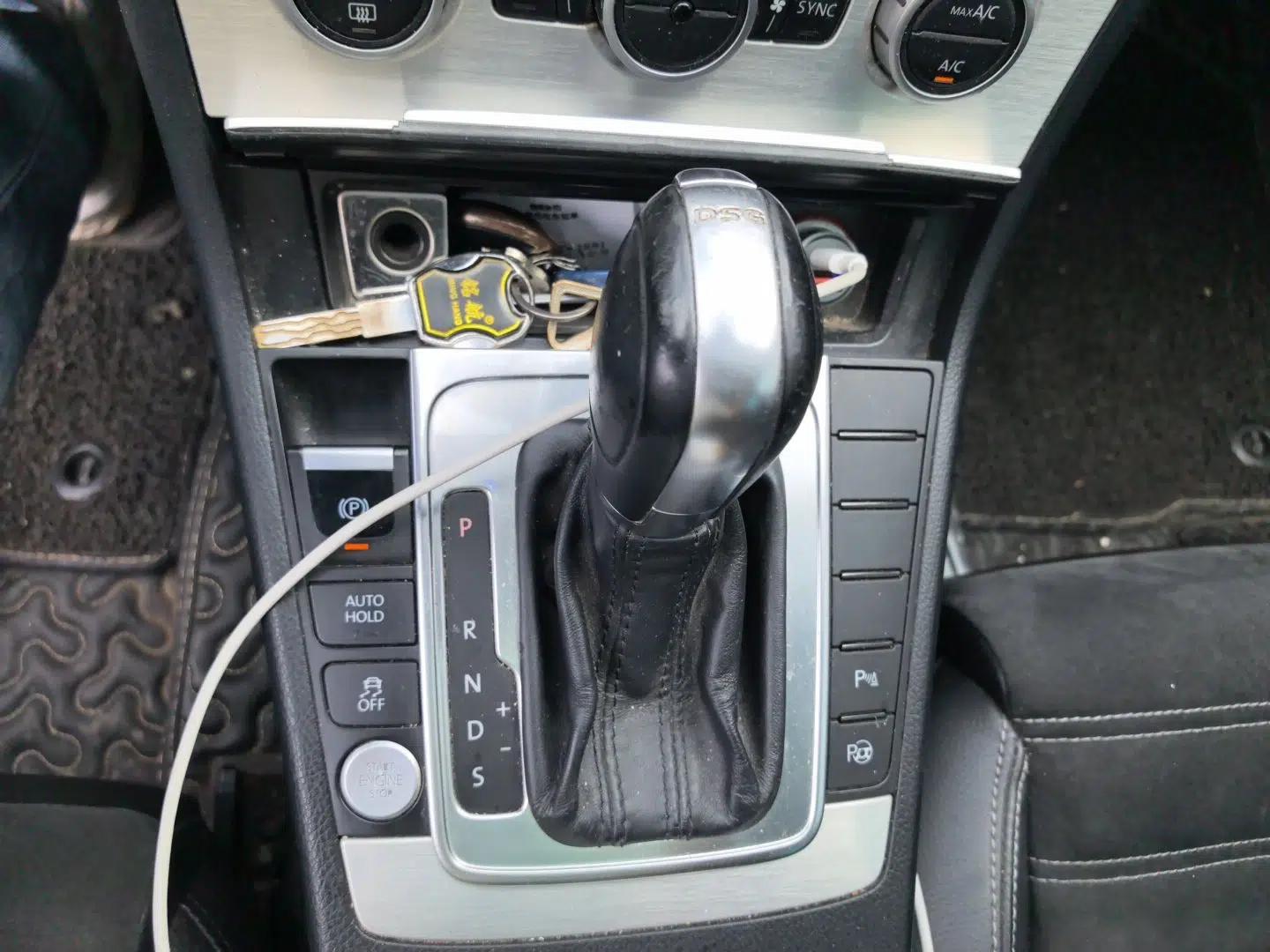 Volkswagen FAW-Volkswagen CC 2015 1.8TSI Luxury Model — миниатюра 14