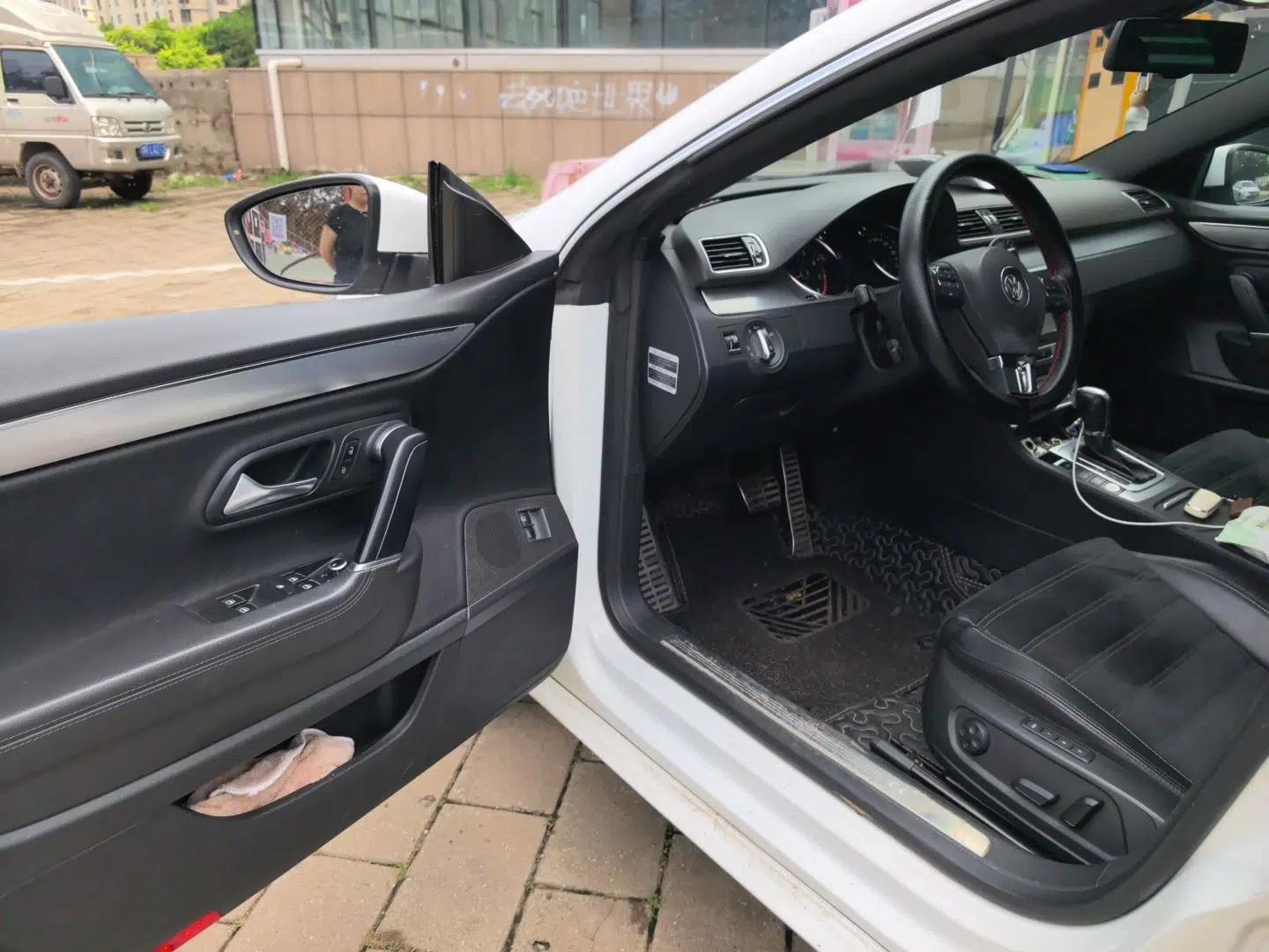 Volkswagen FAW-Volkswagen CC 2015 1.8TSI Luxury Model — миниатюра 16