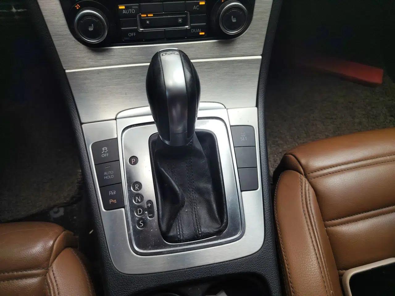 Volkswagen FAW-Volkswagen CC 2011 2.0 TSI Ultimate Edition — миниатюра 14