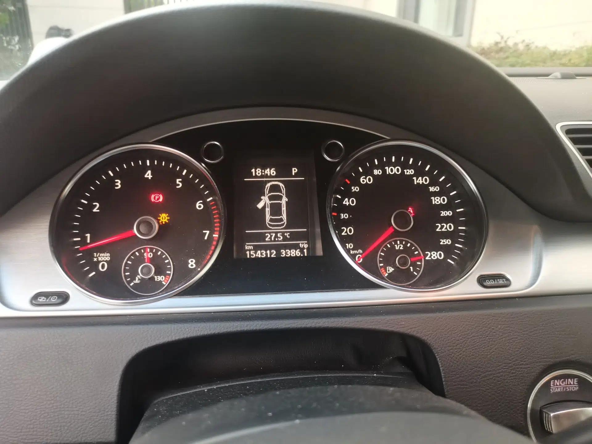 Volkswagen FAW-Volkswagen CC 2012 1.8TSI Prestige Model — миниатюра 11
