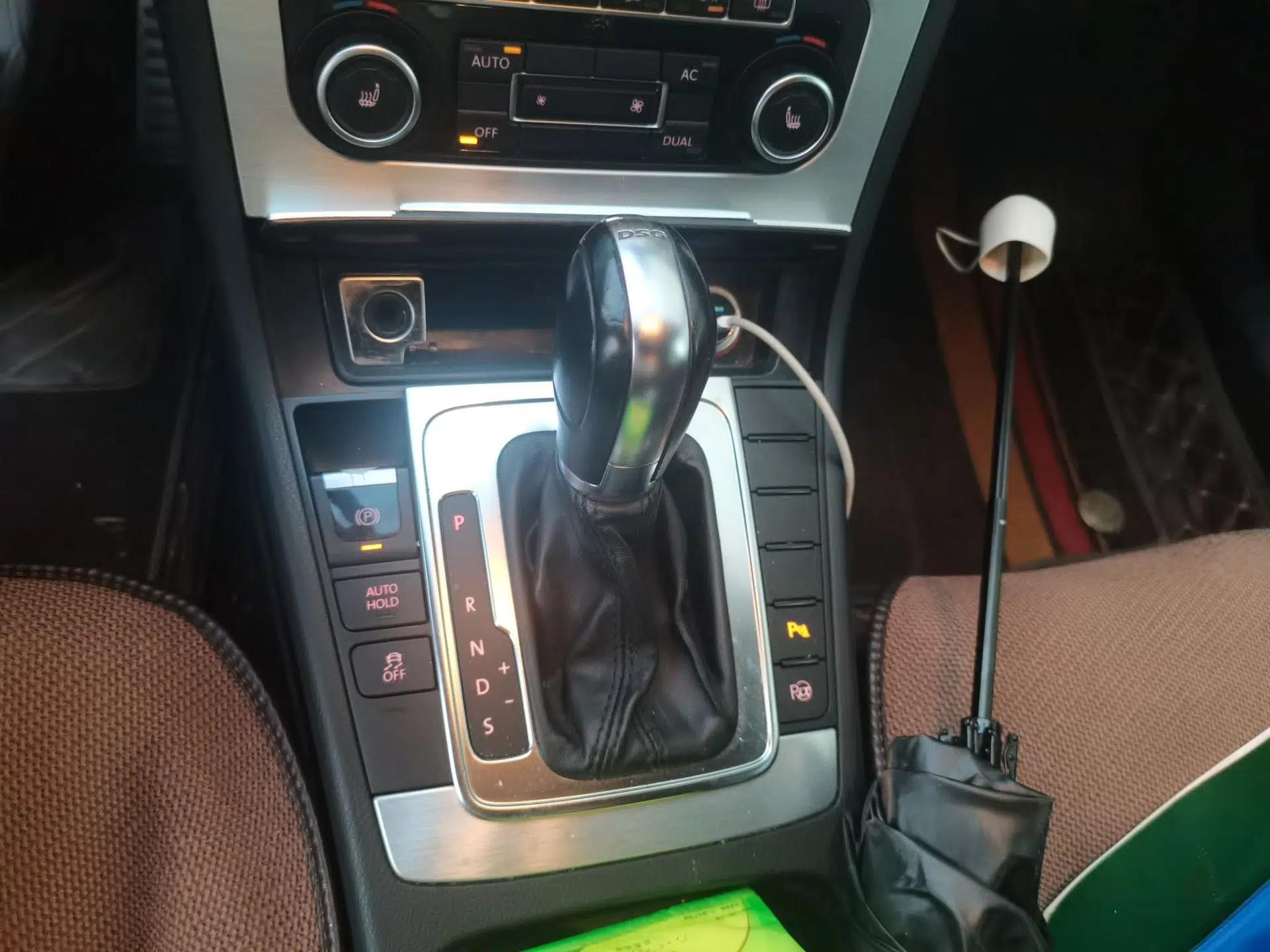 Volkswagen FAW-Volkswagen CC 2012 1.8TSI Prestige Model — миниатюра 14