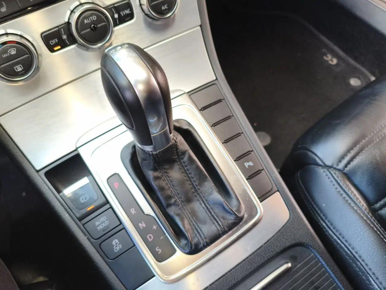 Volkswagen FAW-Volkswagen CC 2013 1.8TSI Prestige Model — миниатюра 14