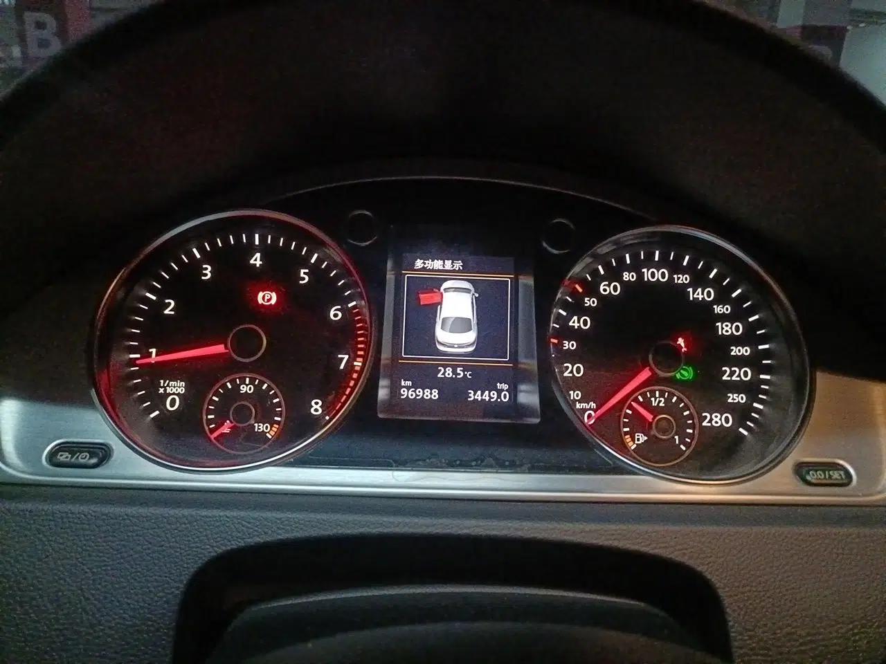 Volkswagen FAW-Volkswagen CC 2015 1.8TSI Luxury Model — миниатюра 11