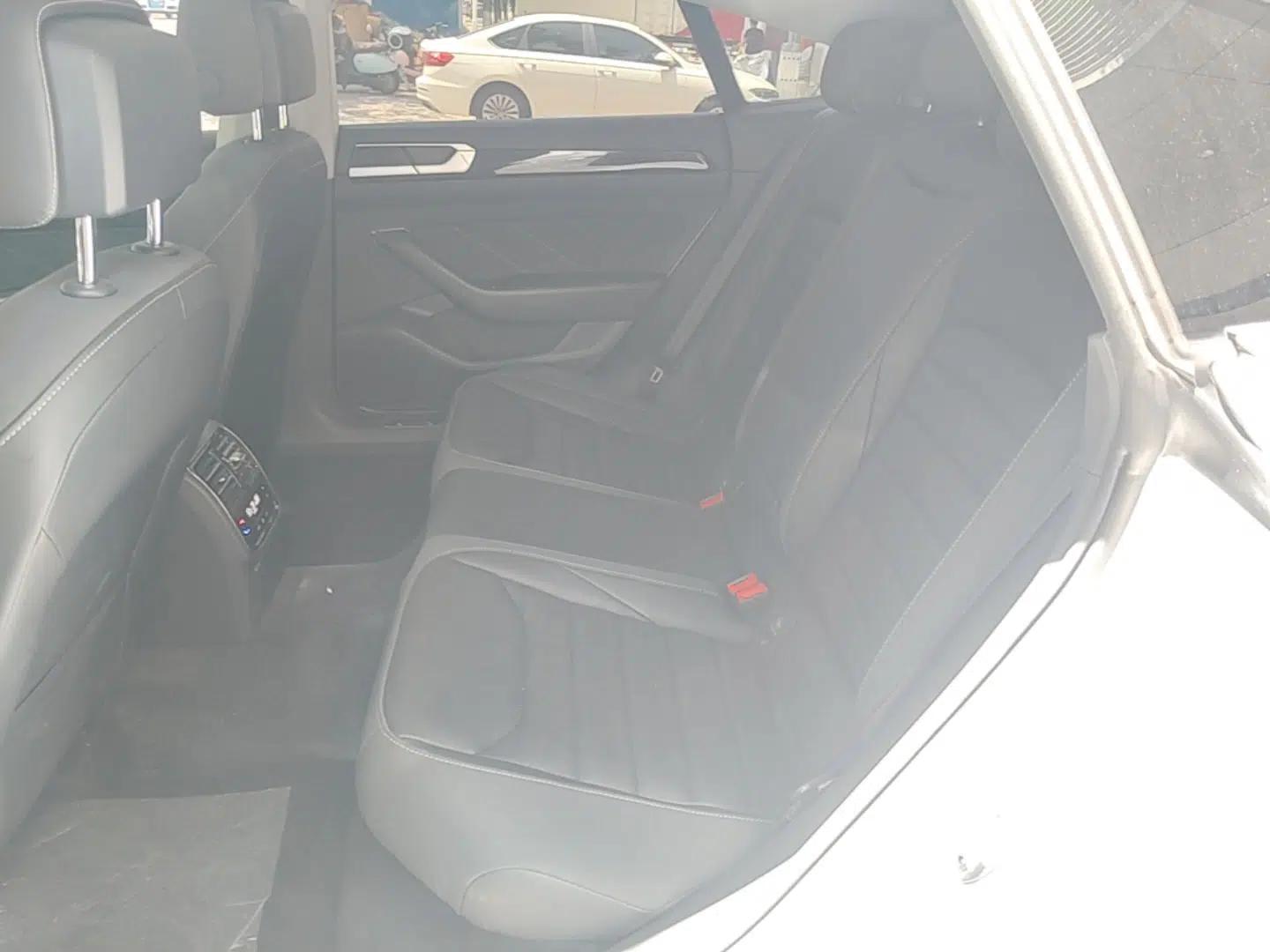 Volkswagen FAW-Volkswagen CC 2021 380TSI Striking Edition — миниатюра 20
