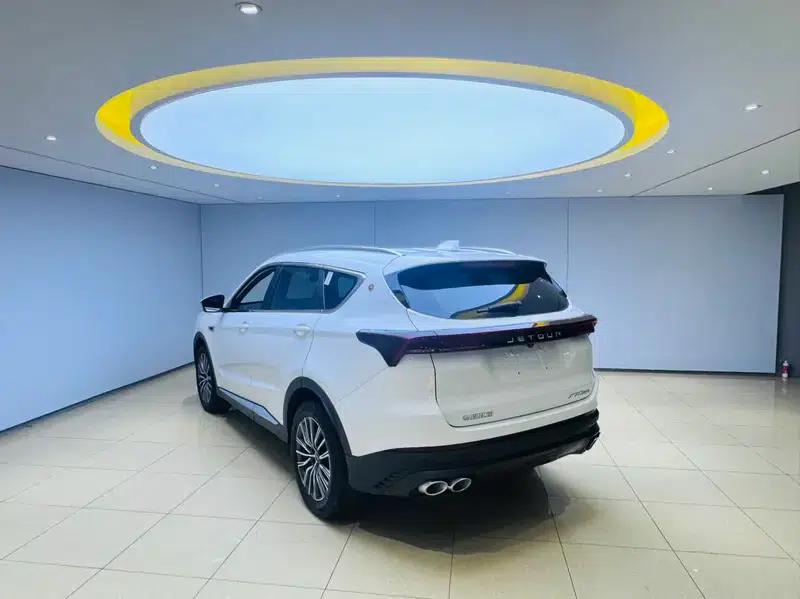 Jetour X70 PLUS 2023 1.5T DCT Warrior PLUS 7-seater — миниатюра 4