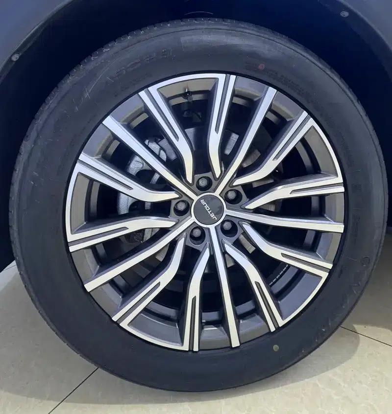 Jetour X70 PLUS 2023 1.5T DCT Warrior PLUS 7-seater — миниатюра 7