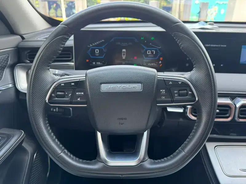 Jetour X70 PLUS 2021 Facelift 1.5T DCT Mountain Pro 5-Seater — миниатюра 12