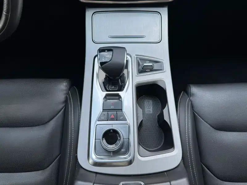 Jetour X70 PLUS 2021 Facelift 1.5T DCT Mountain Pro 5-Seater — миниатюра 13