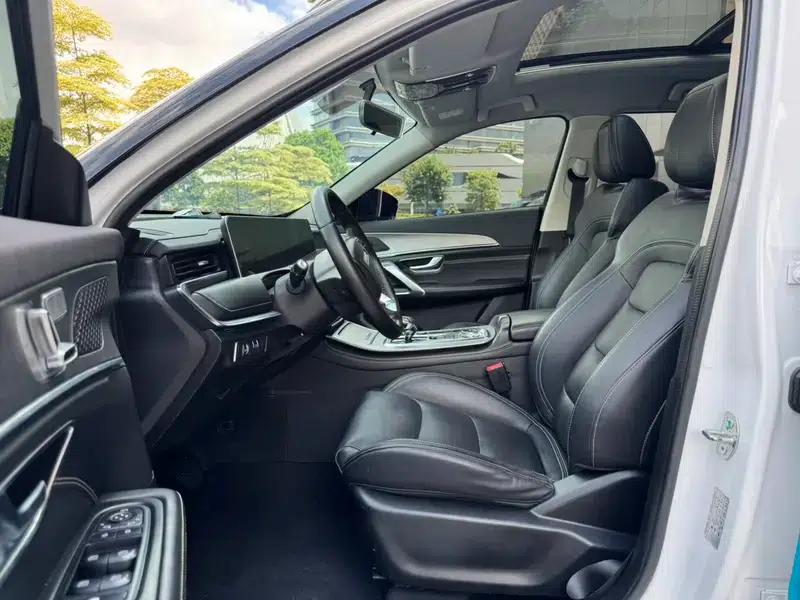 Jetour X70 PLUS 2021 Facelift 1.5T DCT Mountain Pro 5-Seater — миниатюра 16