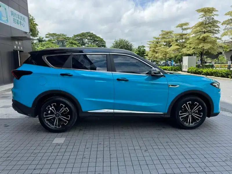 Jetour X70 PLUS 2021 Facelift 1.5T DCT Mountain Pro 5-Seater — миниатюра 8