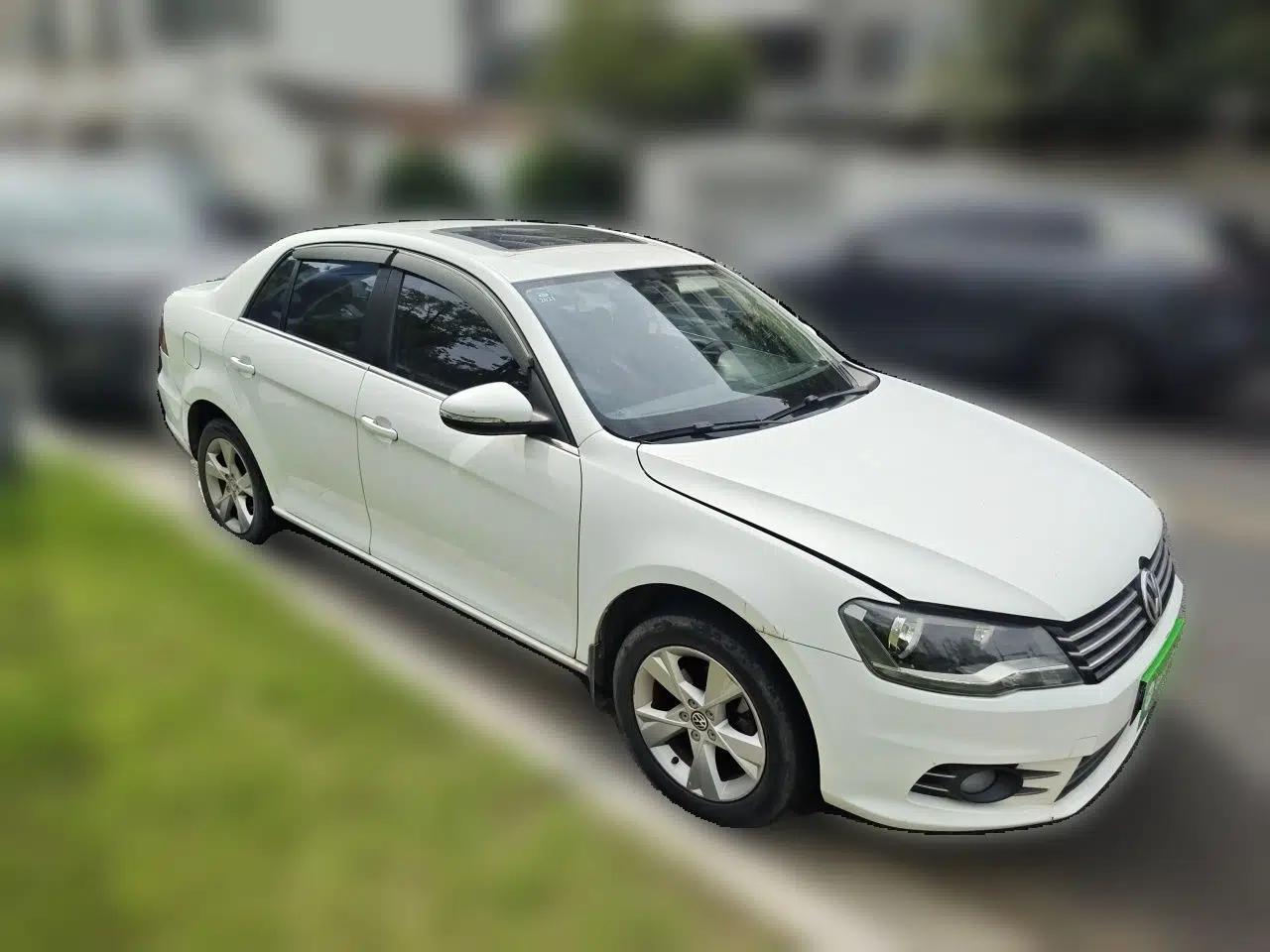 Volkswagen Bora 2014 1.6L Manual Comfort Model — миниатюра 3