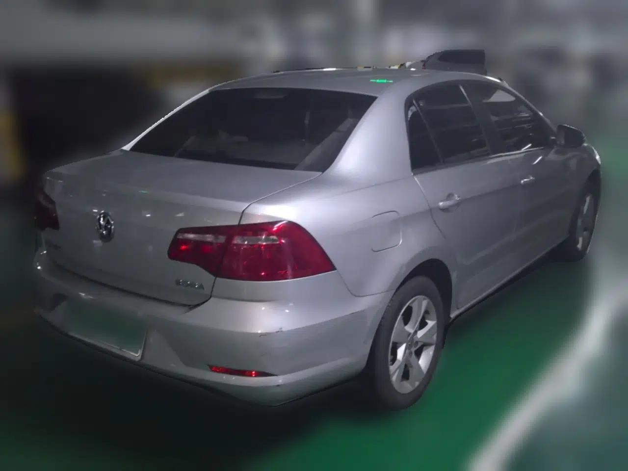 Volkswagen Bora 2014 1.6L Automatic Comfort Model — миниатюра 4