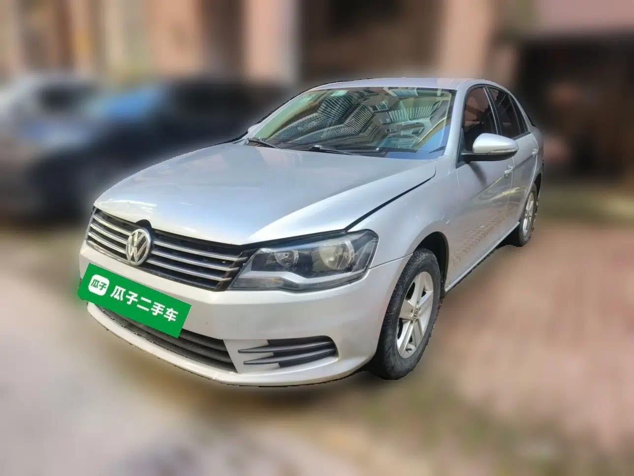 Volkswagen Bora 2013 1.6L Automatic Fashion Model — миниатюра 1