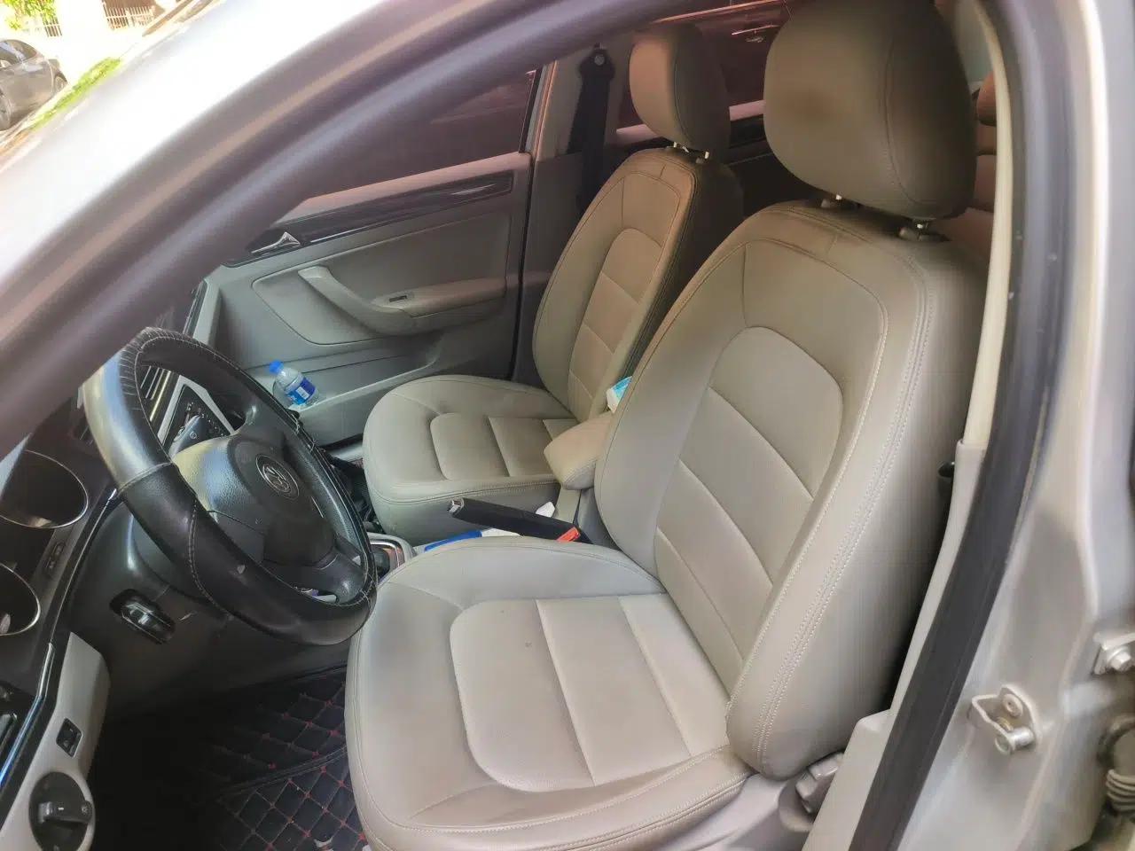 Volkswagen Bora 2013 1.6L Automatic Fashion Model — миниатюра 15