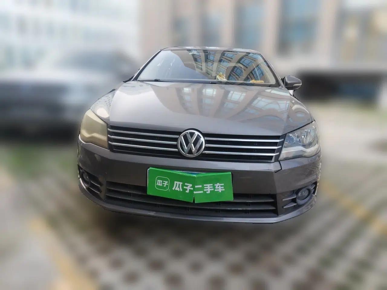Volkswagen Bora 2013 1.6L Manual Comfort Model — миниатюра 2