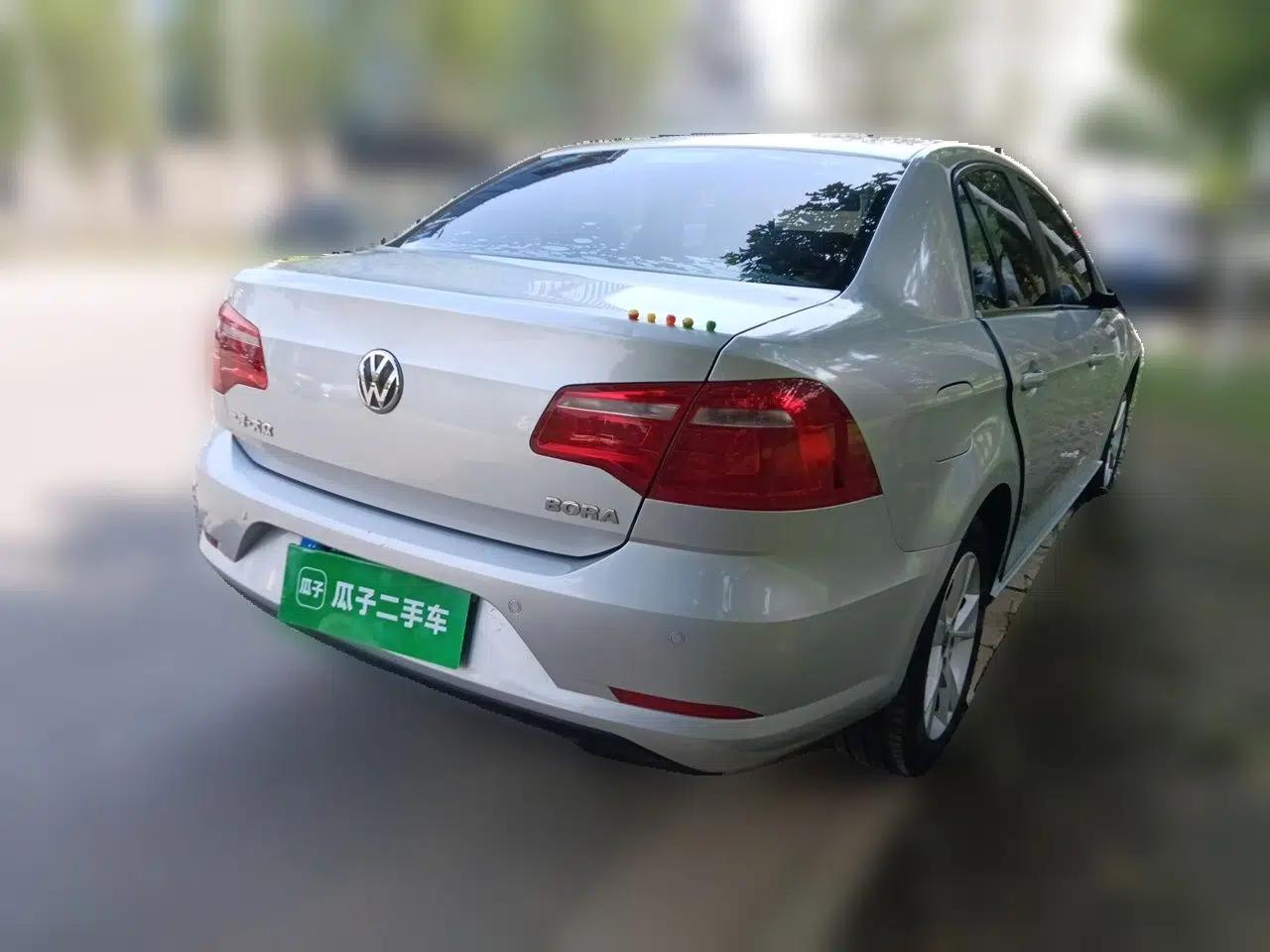 Volkswagen Bora 2013 1.6L Automatic Comfort Model — миниатюра 6