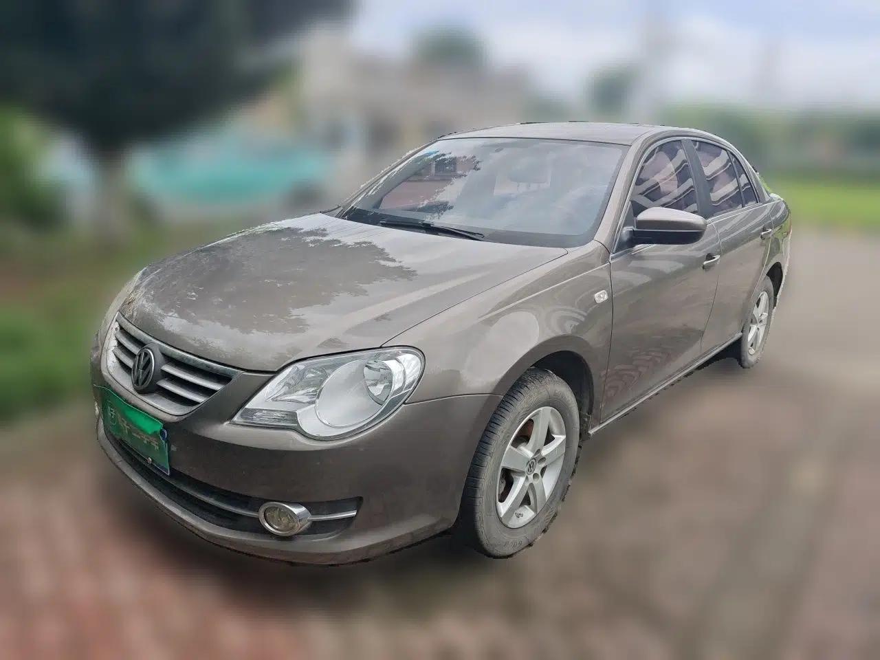 Volkswagen Bora 2012 1.6L Manual Fashion Edition — миниатюра 1
