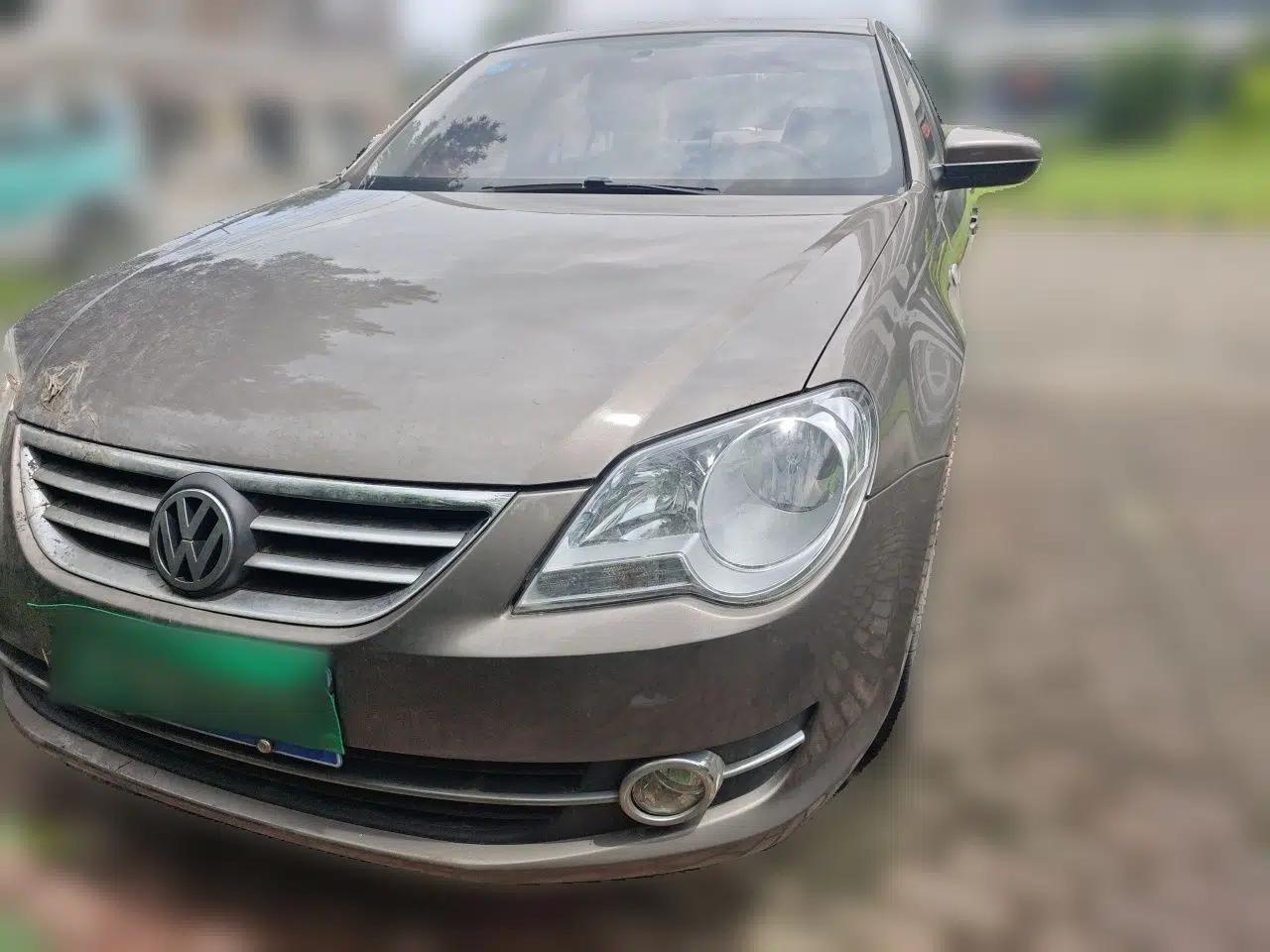 Volkswagen Bora 2012 1.6L Manual Fashion Edition — миниатюра 2