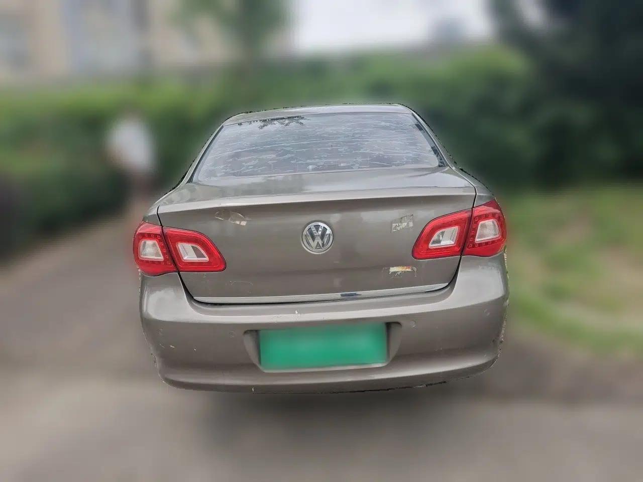 Volkswagen Bora 2012 1.6L Manual Fashion Edition — миниатюра 5