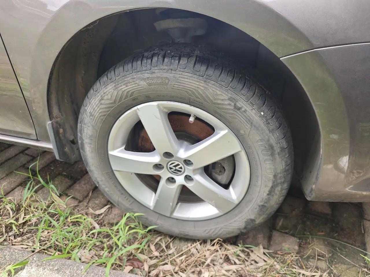 Volkswagen Bora 2012 1.6L Manual Fashion Edition — миниатюра 8