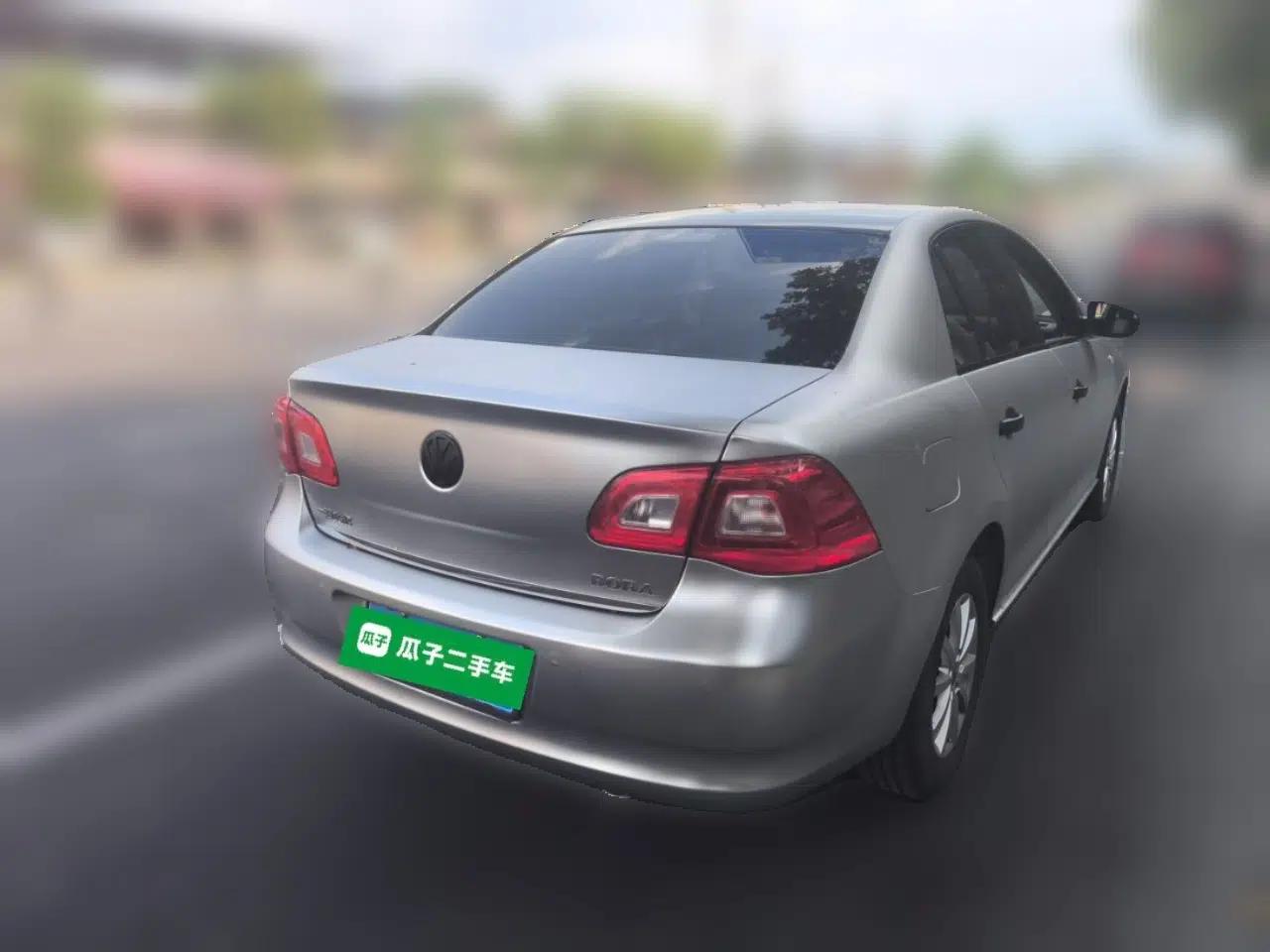 Volkswagen Bora 2011 1.6L Automatic Comfort Model — миниатюра 6