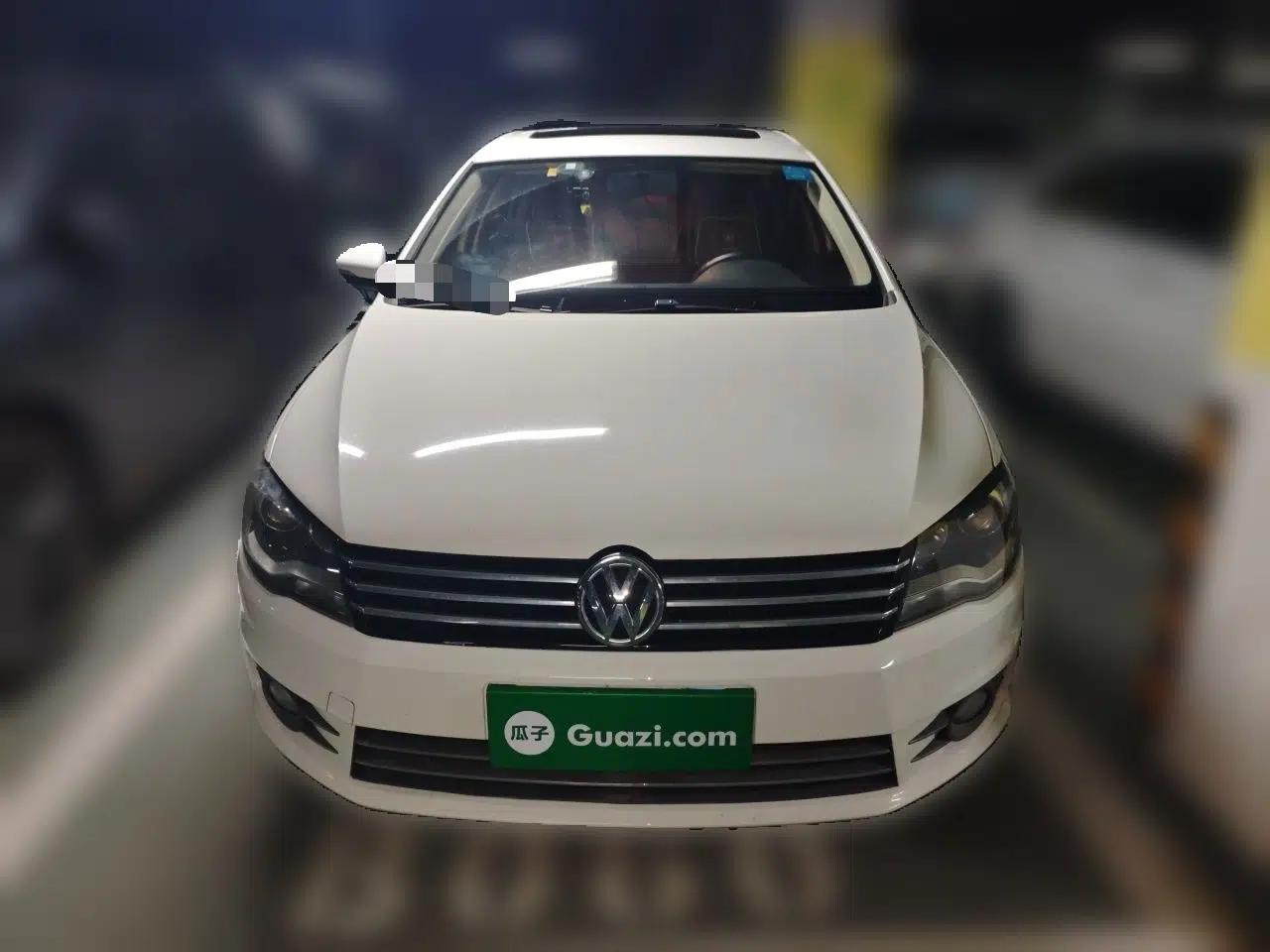 Volkswagen Bora 2013 1.6L Manual Comfort Model — миниатюра 2