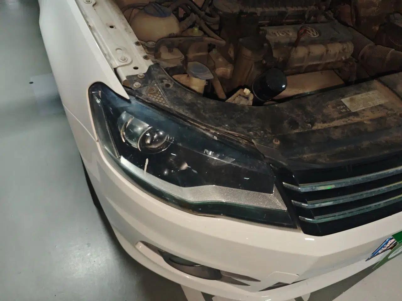 Volkswagen Bora 2013 1.6L Manual Comfort Model — миниатюра 7