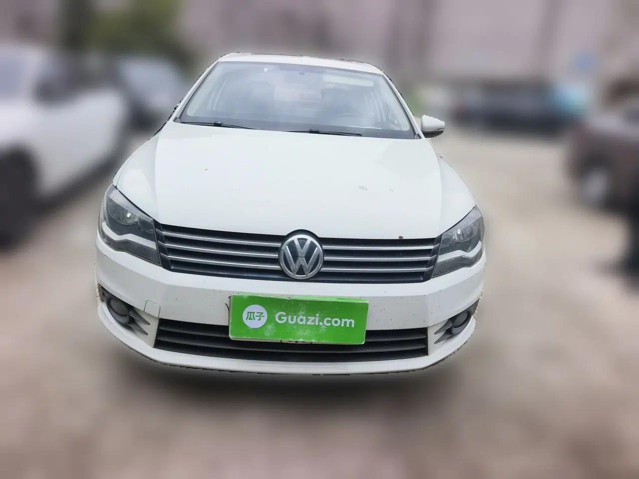 Volkswagen Bora 2013 1.6L Manual Comfort Model — миниатюра 2