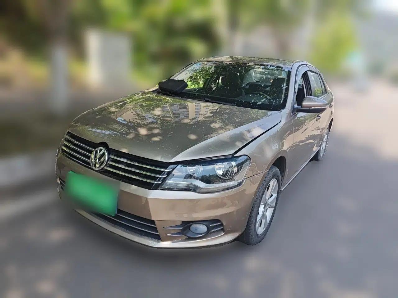 Volkswagen Bora 2014 1.6L Automatic Comfort Model — миниатюра 1