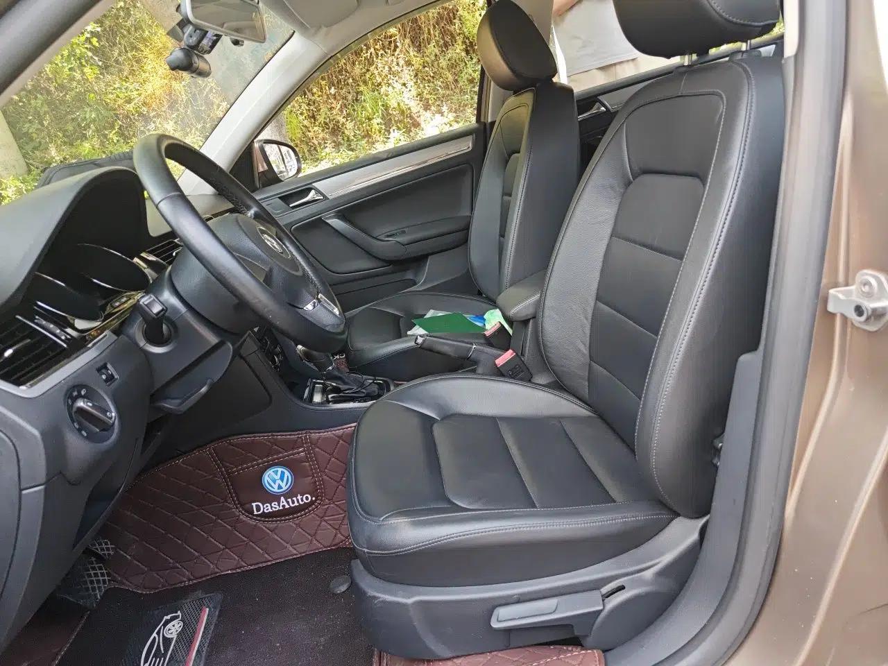 Volkswagen Bora 2014 1.6L Automatic Comfort Model — миниатюра 15