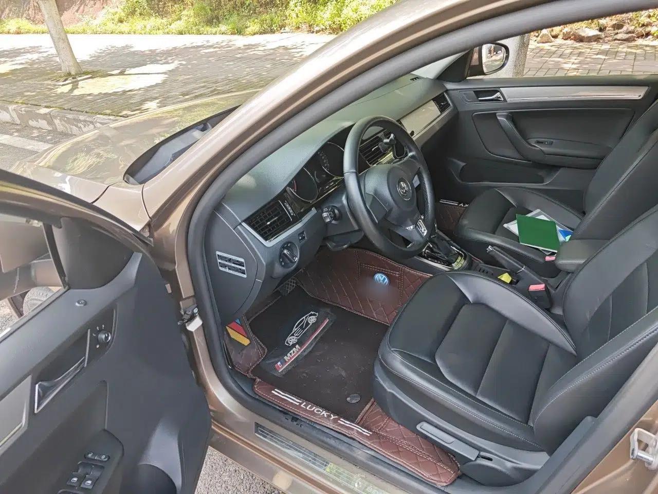 Volkswagen Bora 2014 1.6L Automatic Comfort Model — миниатюра 16