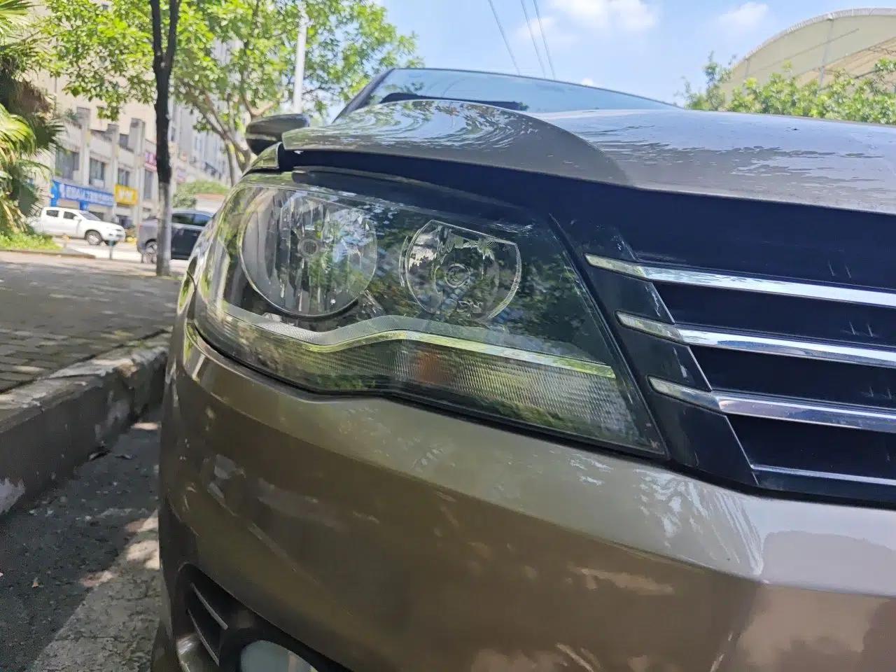 Volkswagen Bora 2014 1.6L Automatic Comfort Model — миниатюра 7