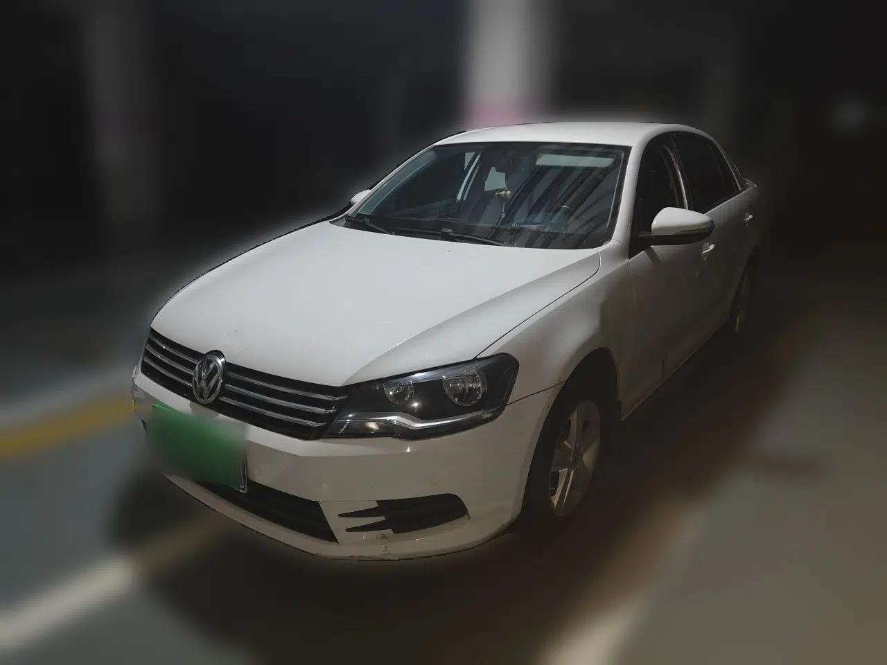 Volkswagen Bora 2014 1.6L Automatic Fashion Model — миниатюра 1