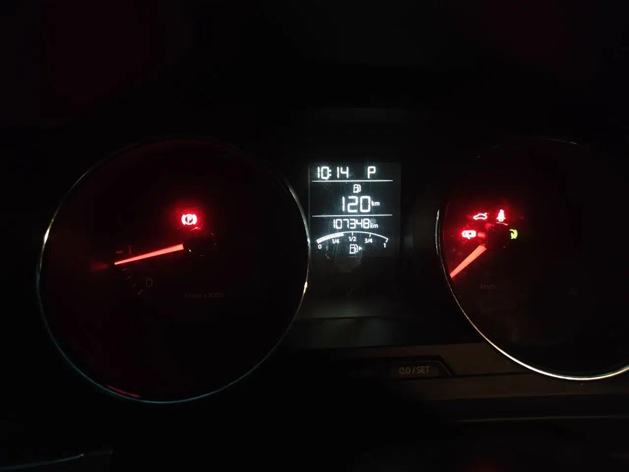 Volkswagen Bora 2014 1.6L Automatic Fashion Model — миниатюра 12