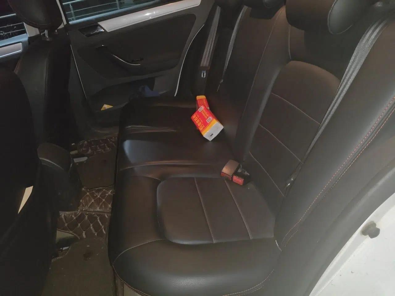 Volkswagen Bora 2014 1.6L Automatic Fashion Model — миниатюра 17