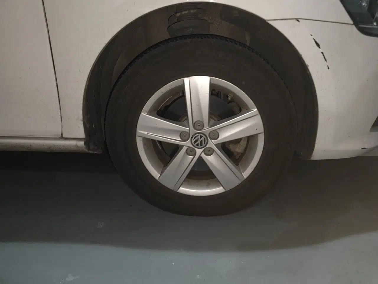 Volkswagen Bora 2014 1.6L Automatic Fashion Model — миниатюра 8